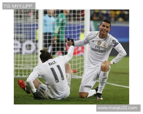 深圳篮球队防反战术解析与欧冠足球的对比分析 深圳篮球队防反战术解析与欧冠足球的对比分析