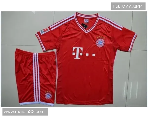 网球装备选购指南推荐护具及欧冠足球必备装备解析